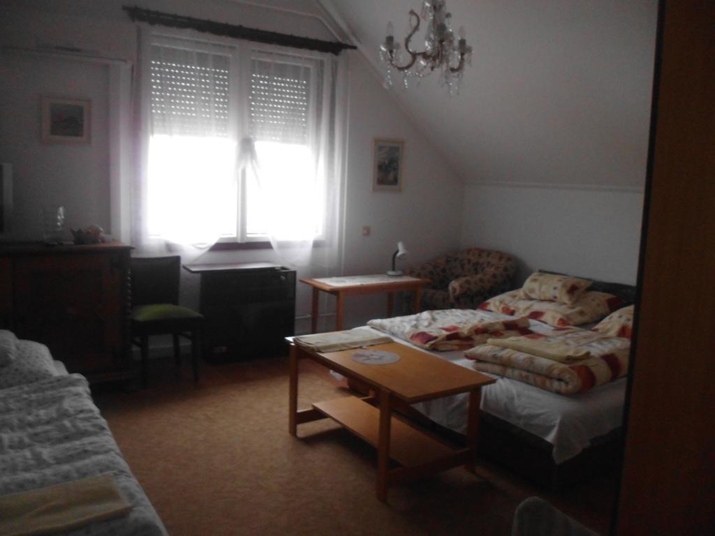 Sarkadi Apartman Hajduszoboszlo Luaran gambar